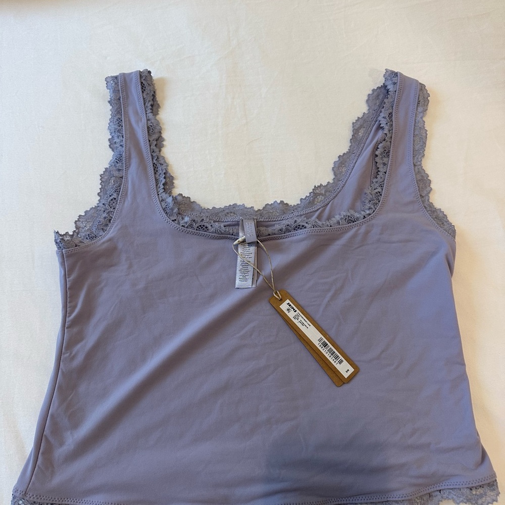 SKIMS Fits Everybody Lace Tank Lavender Lace Trim Tank